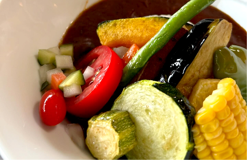 トマトの酸味が効いたカレー
